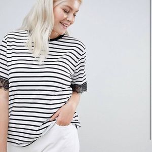 Boxy T-shirt With Lace Sleeve Detail